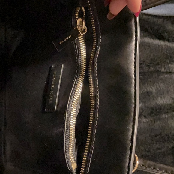 MICHAEL KORS Black Leather Navy Blue Velvet Cutout Large Top Zip Tote - Picture 5 of 6